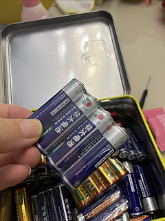 20块买了64节电池，孩子简直太费电池了