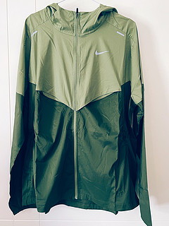 秋日晨跑必备 Nike windrunner 运动风衣