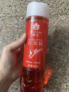 属于国货的红色：蜂花洗发水