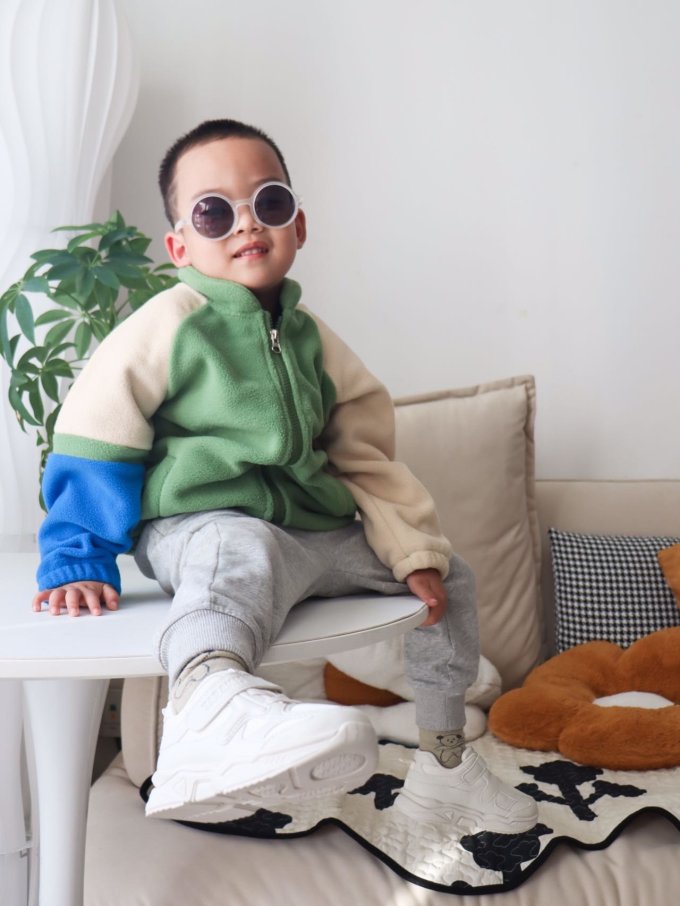 泰兰尼斯童鞋