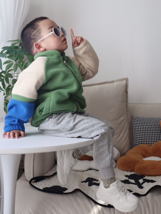 泰兰尼斯童鞋