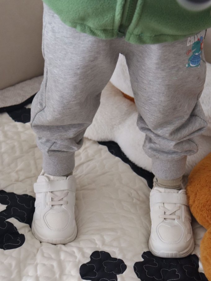 泰兰尼斯童鞋