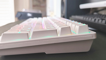 长文推荐：向高价机械键盘说NO，三模RGB机械键盘我全都要