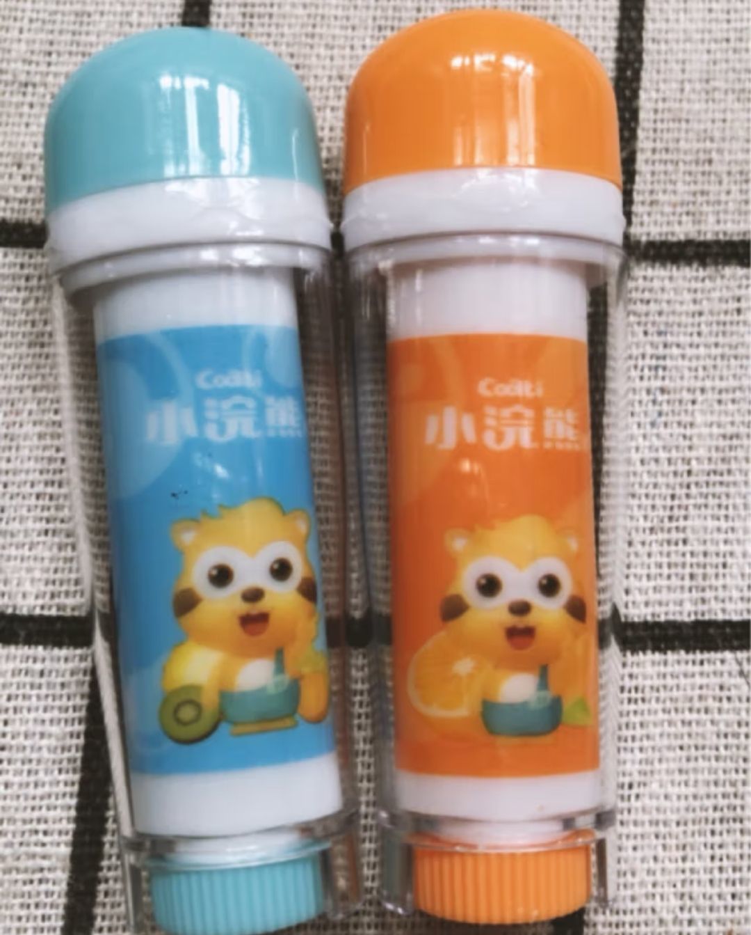 小浣熊唇膏的简单介绍