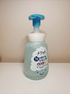 宝宝头发洗不干净？别再用2合1、3合1了！试试花王儿童洗发水。