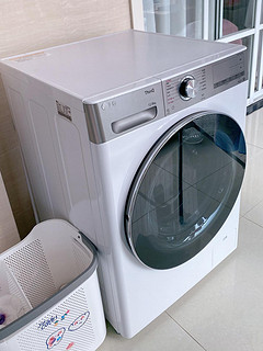 品米生活 篇四十八：解决了我日常洗衣的两大痛点，LG超薄洗烘一体机，用着超舒心