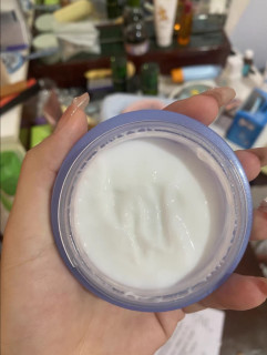 不起眼的高保湿面霜，治好了我的敏皮内耗
