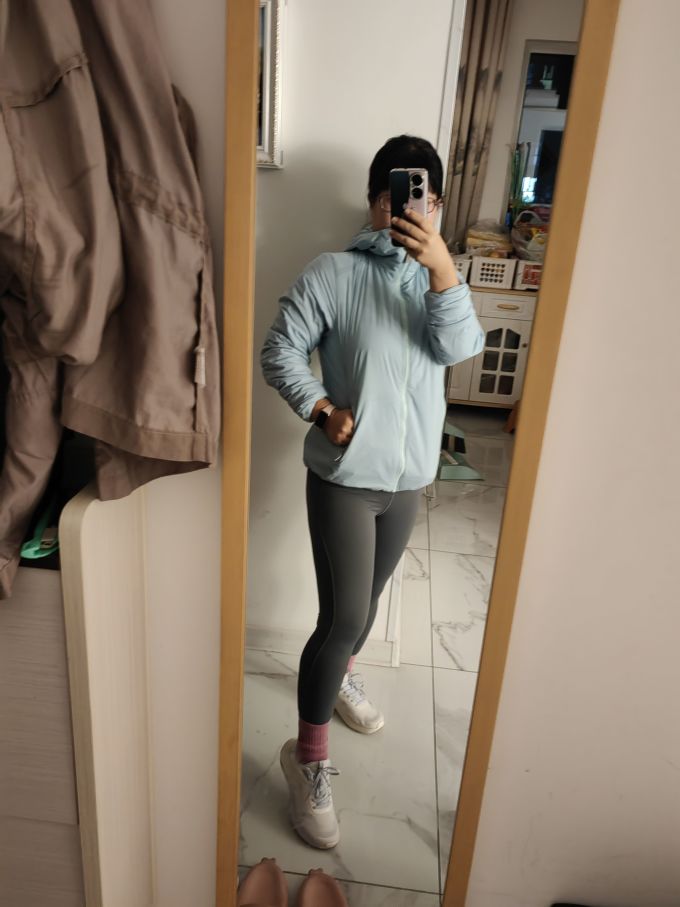 安踏瑜伽服