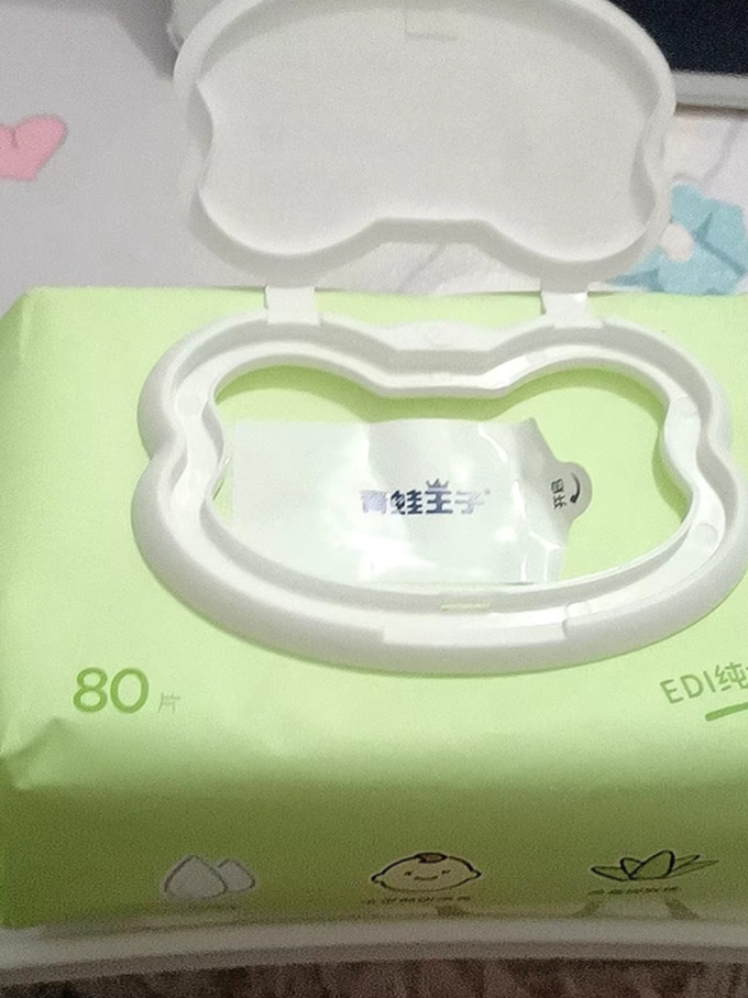 婴儿湿巾