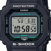 平民电波光动能手表，卡西欧GW-5600MG。