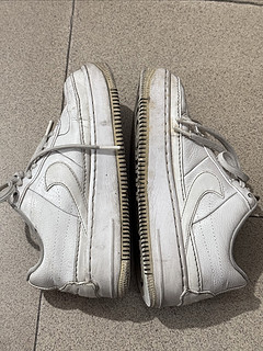 超级好穿的 Nike Air Force 1，你不穿后悔!