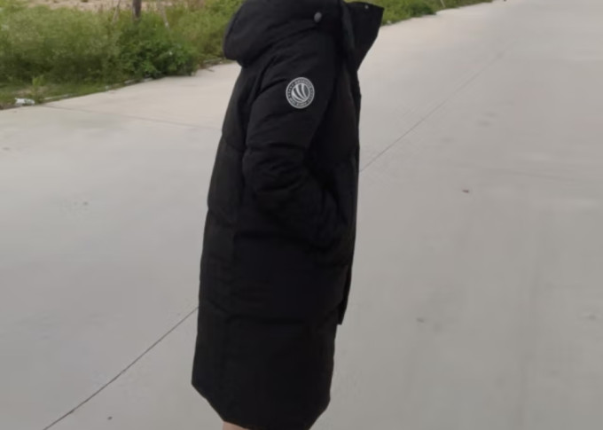 运动羽绒服