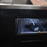美的 14 套嵌入式洗碗机 RX600Pro，家庭清洁神器!