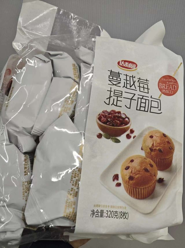 达利园蔓越莓提子面包