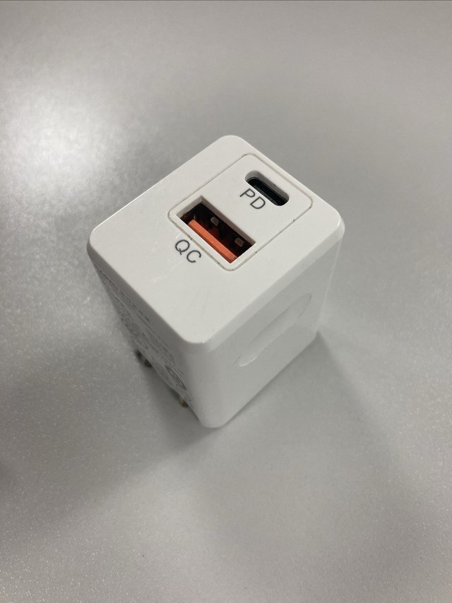 盆友们这个充电头我是真的喜欢