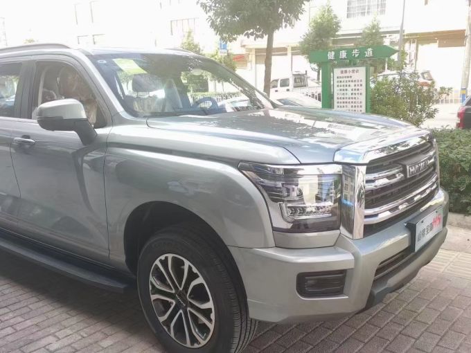 SUV