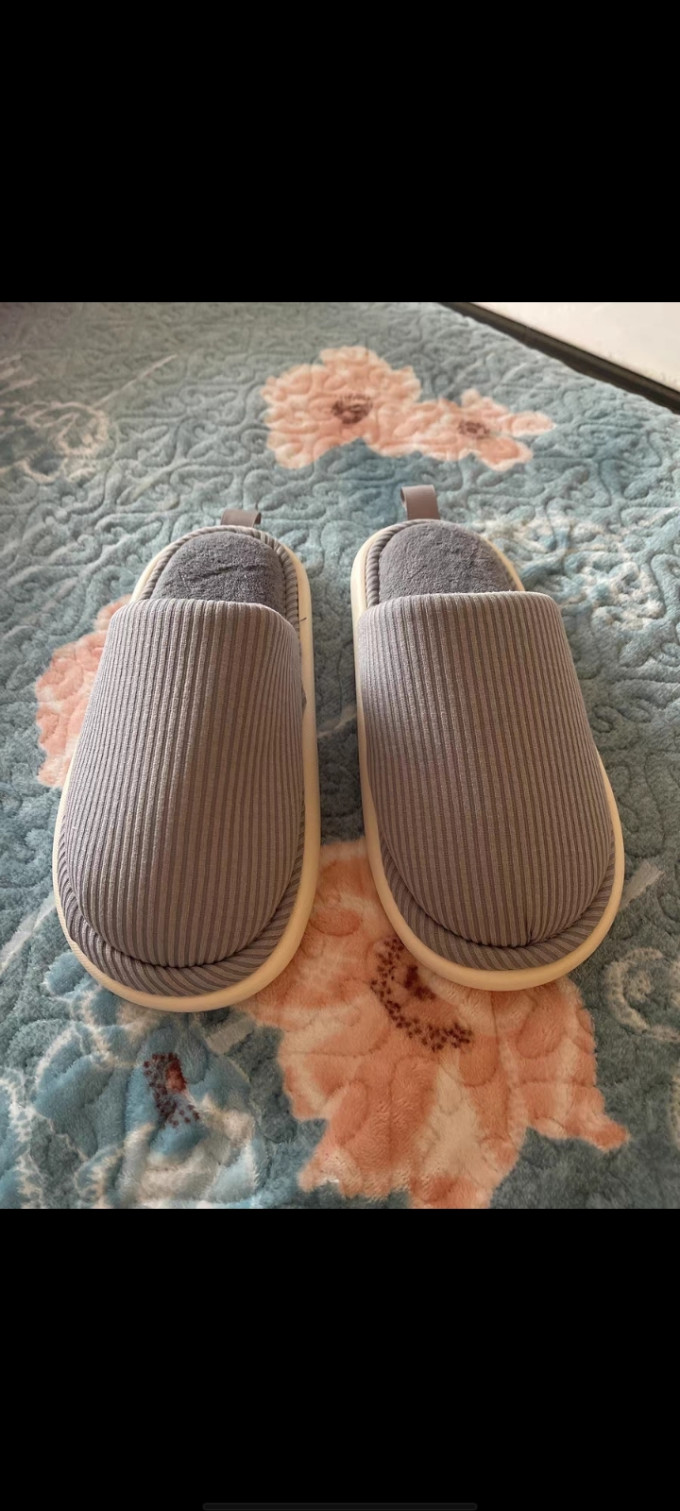 女式拖鞋