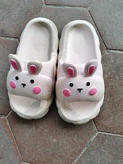 小兔子拖鞋
