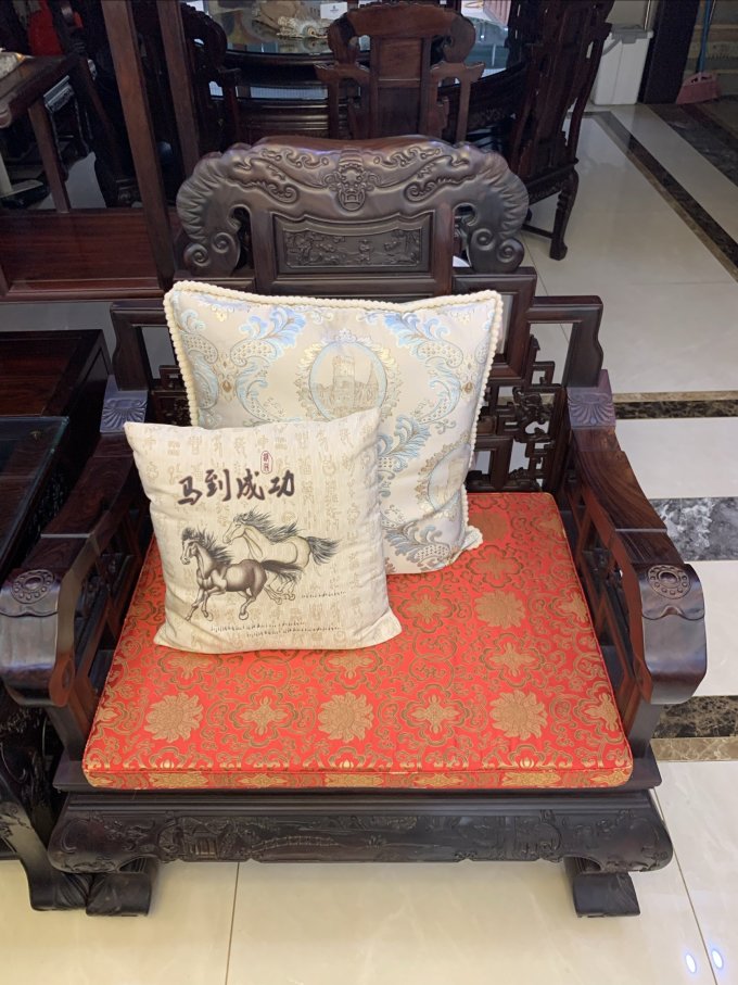 客厅家具