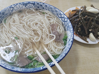 兰州风味清汤牛肉拉面