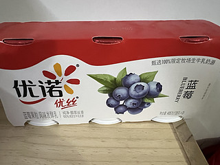 优诺（yoplait）优丝蓝莓果粒酸奶