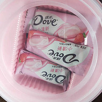 德芙小清新草莓白巧克力：甜蜜的味蕾盛宴