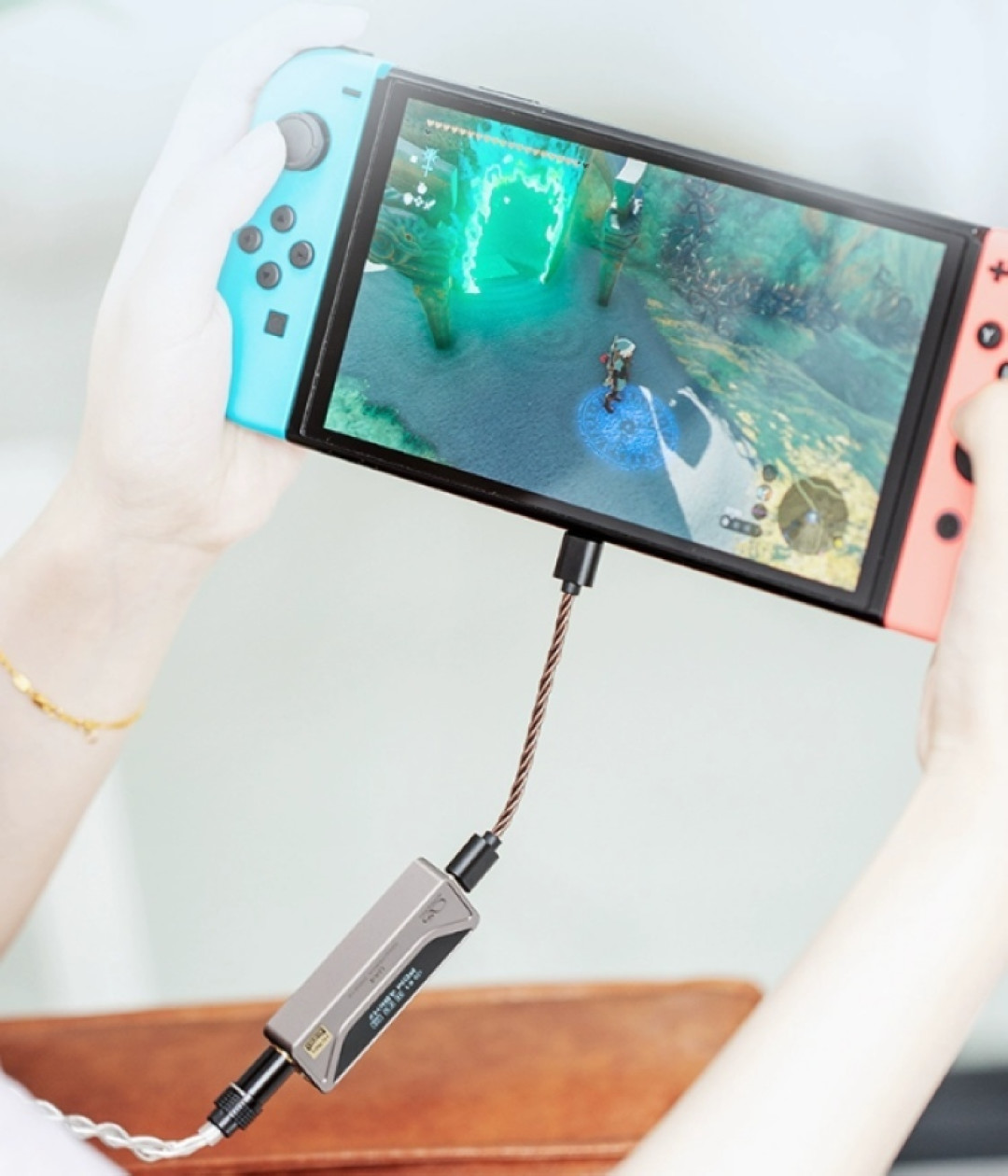 山灵推出ua4平衡便携解码耳放带屏显首发es9069qdac运放首发价595元