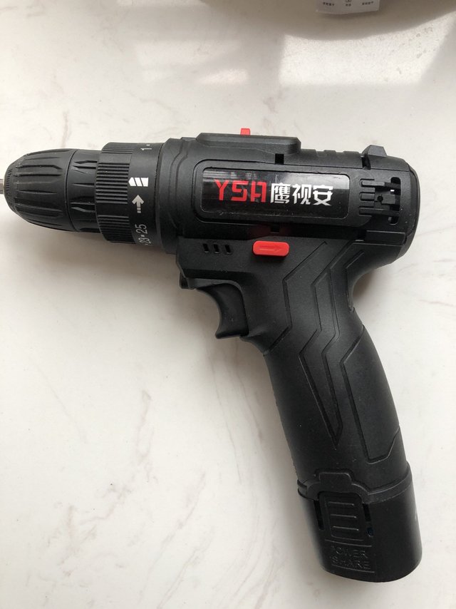 鹰视安锂电池充电手钻器