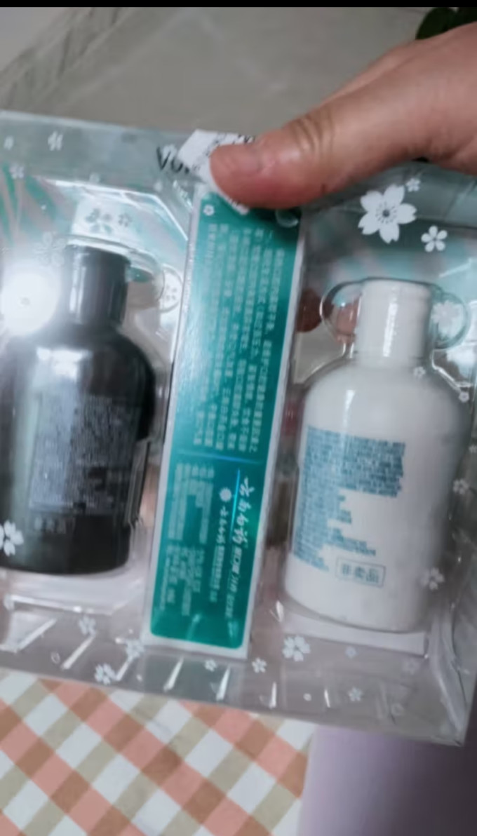 牙膏