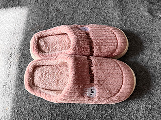 京东金融7000积分加1元换购的棉拖鞋赶在寒冬来临之前到了！