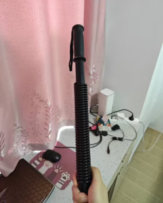 拉力器