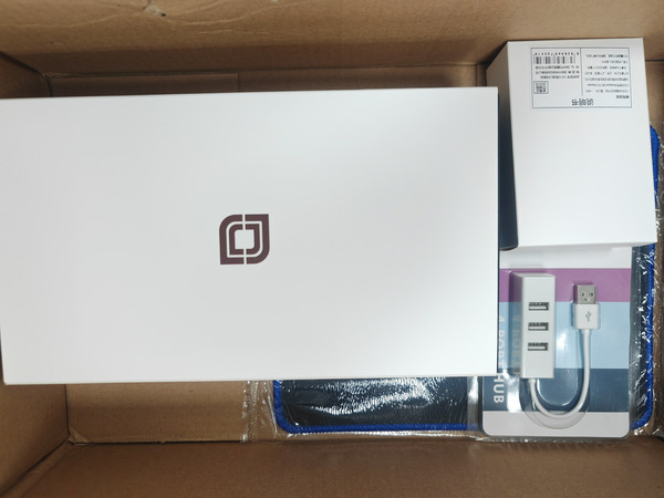 开箱中柏n100