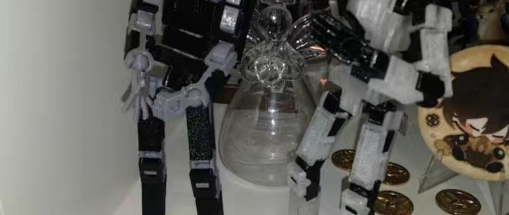 多关节可动人偶：美术生形体设计绘画的理想之选