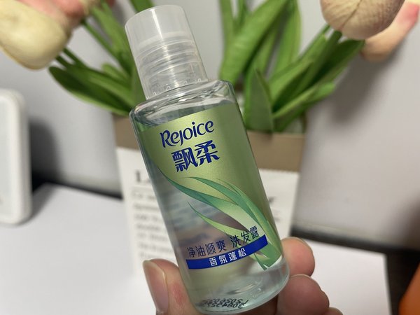 用飘柔，依旧那么自信！