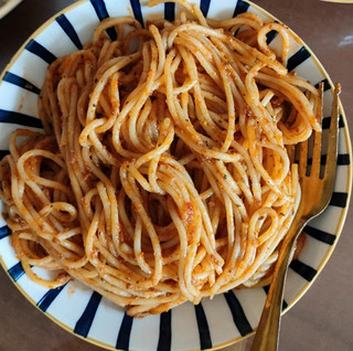 【爆款】吃一口就爱上的意大利面，做法简单巨美味！