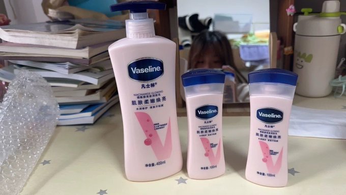 凡士林身体乳液