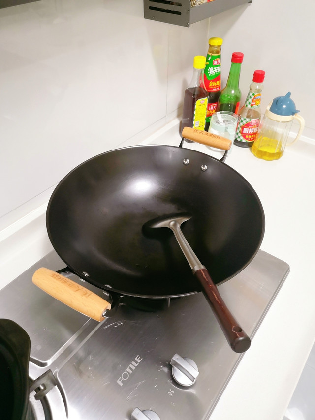 小众又好用的陆川铁锅，炒菜有锅气！