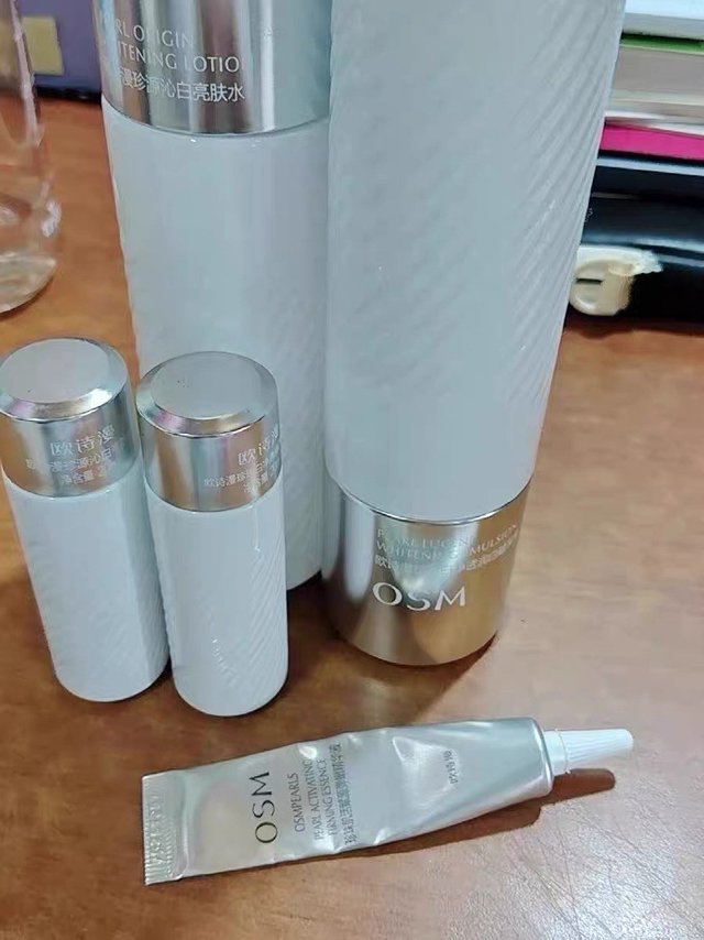 美白淡斑，水润透亮