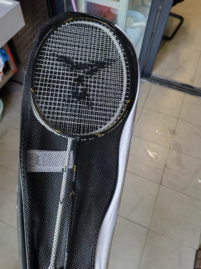 迪卡侬羽毛球拍