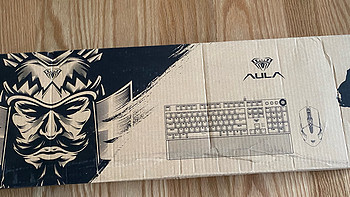 狼蛛 T500 机械键盘鼠标套装：新时代的电竞利器!