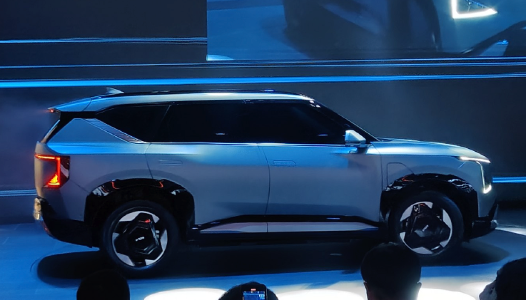 起亚 EV5 车型 11 月 17 日广州车展上市，预售价 15.98 万元起