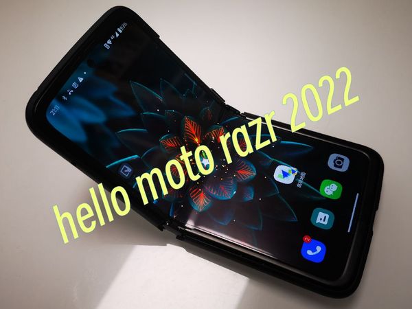 moto razr 竖折叠不再是美丽的小废物