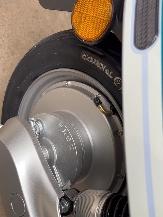 第一次买电瓶车，五星钻豹G2，请问车友们后轮有这个声音正常吗？