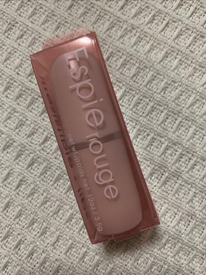 espie rouge润唇膏怎么样好用吗 一支高颜值的润唇膏!