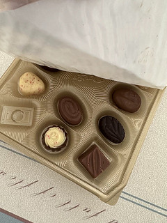 德芙精心之选巧克力礼盒