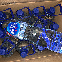 雀巢优活包装水1.5L*12瓶，感觉便宜买了两箱