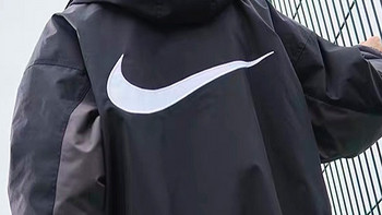 Nike Solo Swoosh 保暖夹克——冬季运动的最佳选择