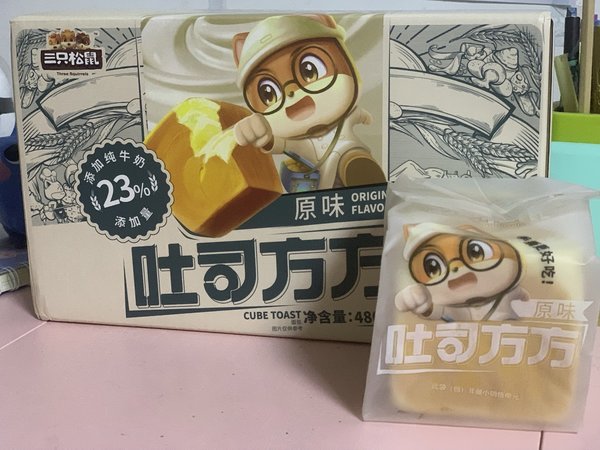三只松鼠的吐司方方，口感绝佳!