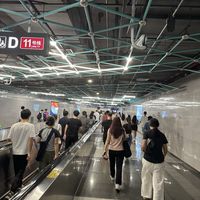 深圳12号转11号线的福永站是真的大