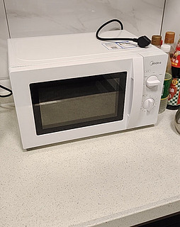 家用微波炉，快速加热美食，让你的厨房更加便捷！